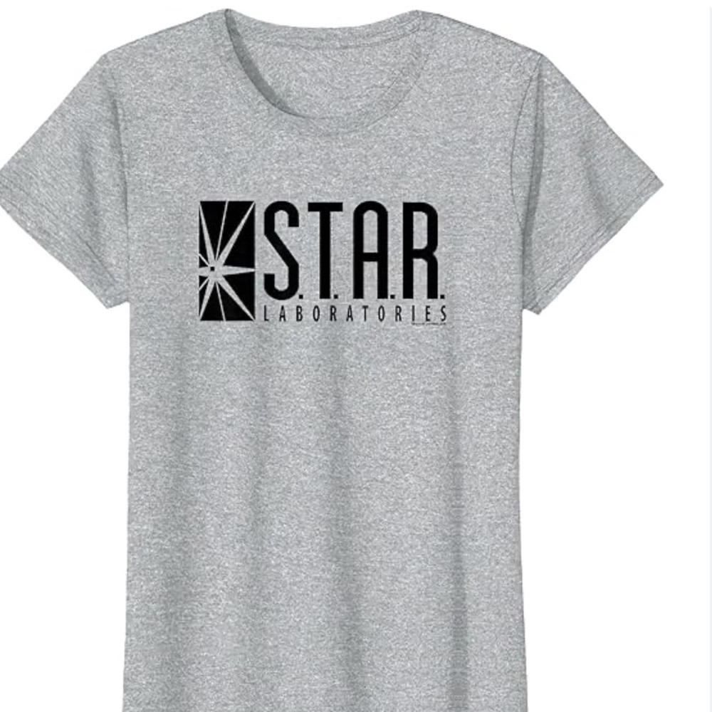 MAKE AN OFFER! DC Gray STAR Laboratories Kids Tee. C29